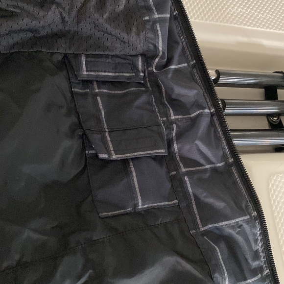 Men’s Blue Plaid Columbia Spring Jacket - Picture 4 of 5